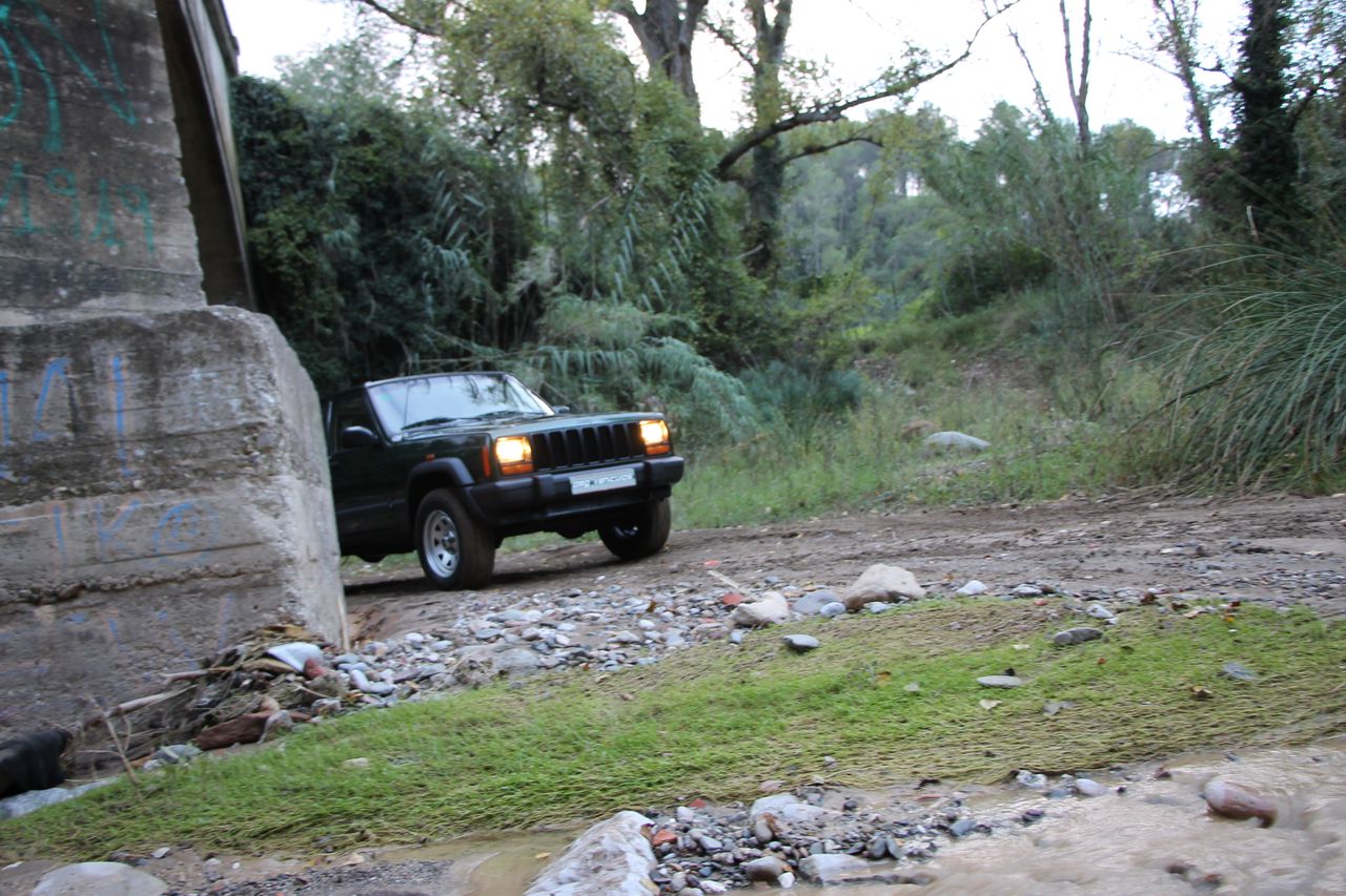 Foto Jeep Cherokee 35