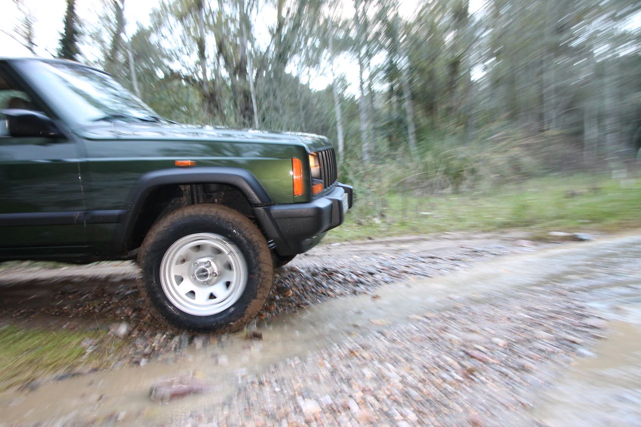 Foto Jeep Cherokee 39