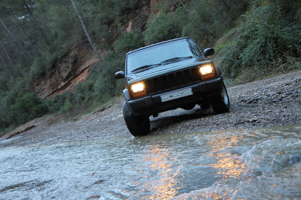 Foto Jeep Cherokee 65