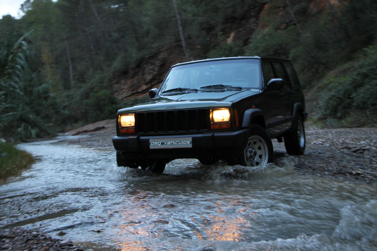 Foto Jeep Cherokee 67