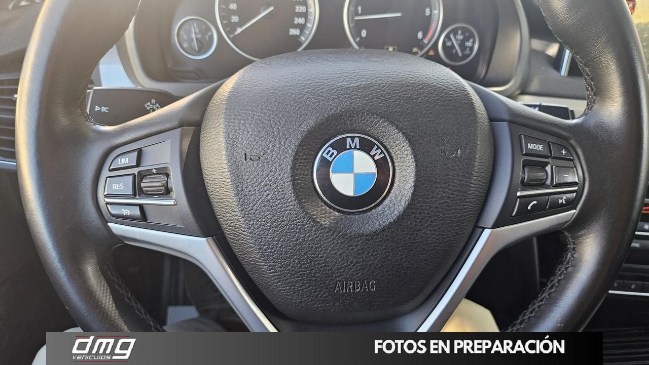 Foto BMW X5 10