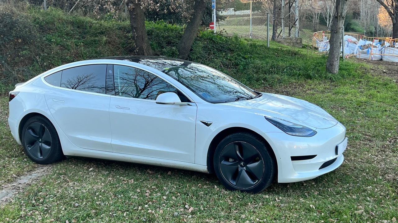 Foto Tesla Model 3 2