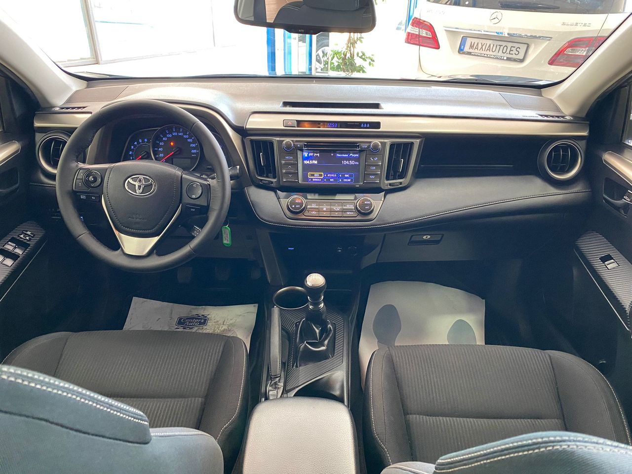 Foto Toyota Rav4 15