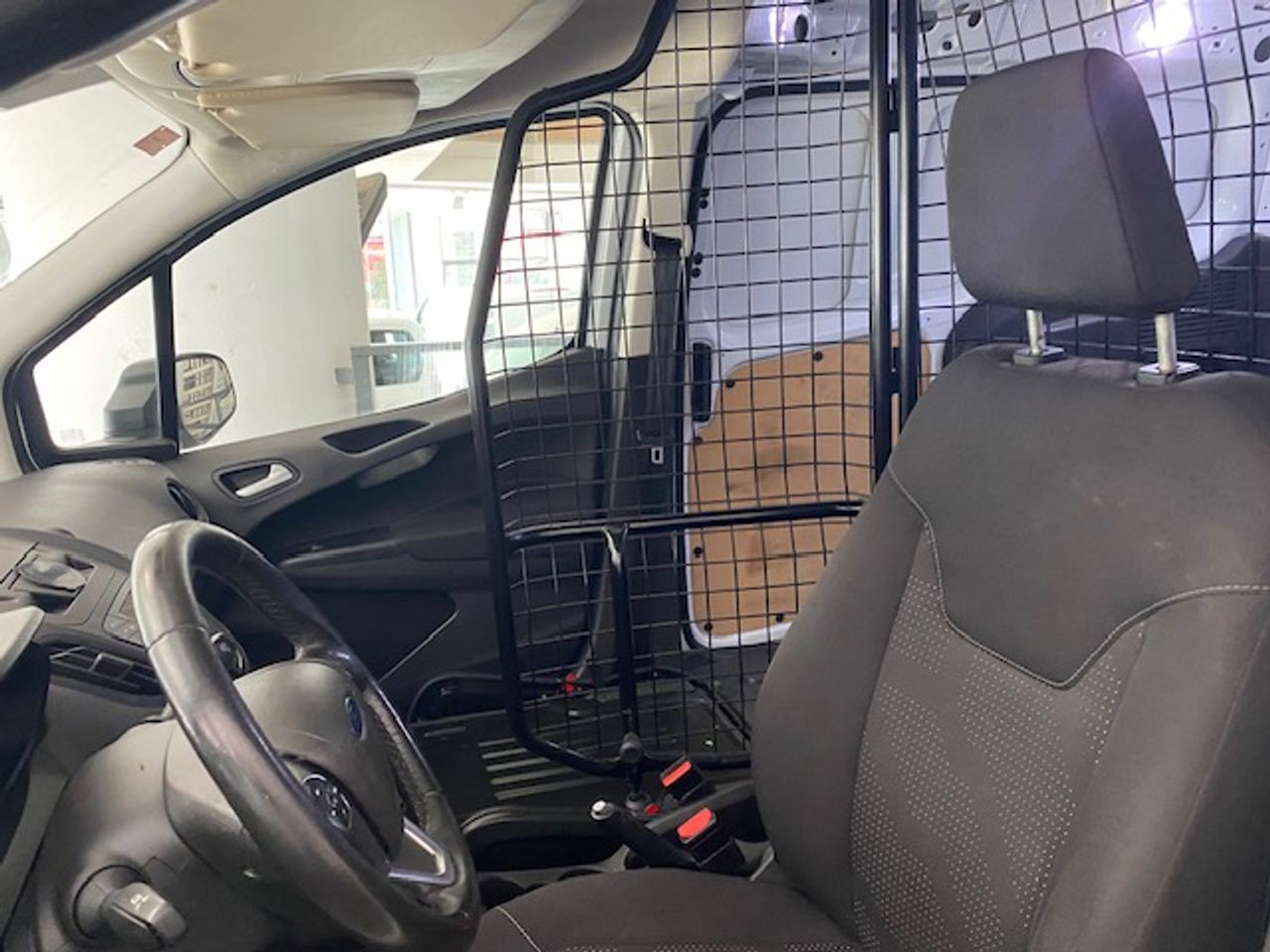 Foto Ford Transit  Courier 16