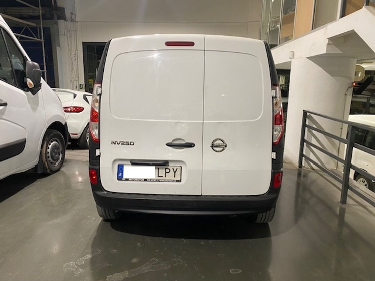 Foto Nissan NV250 6