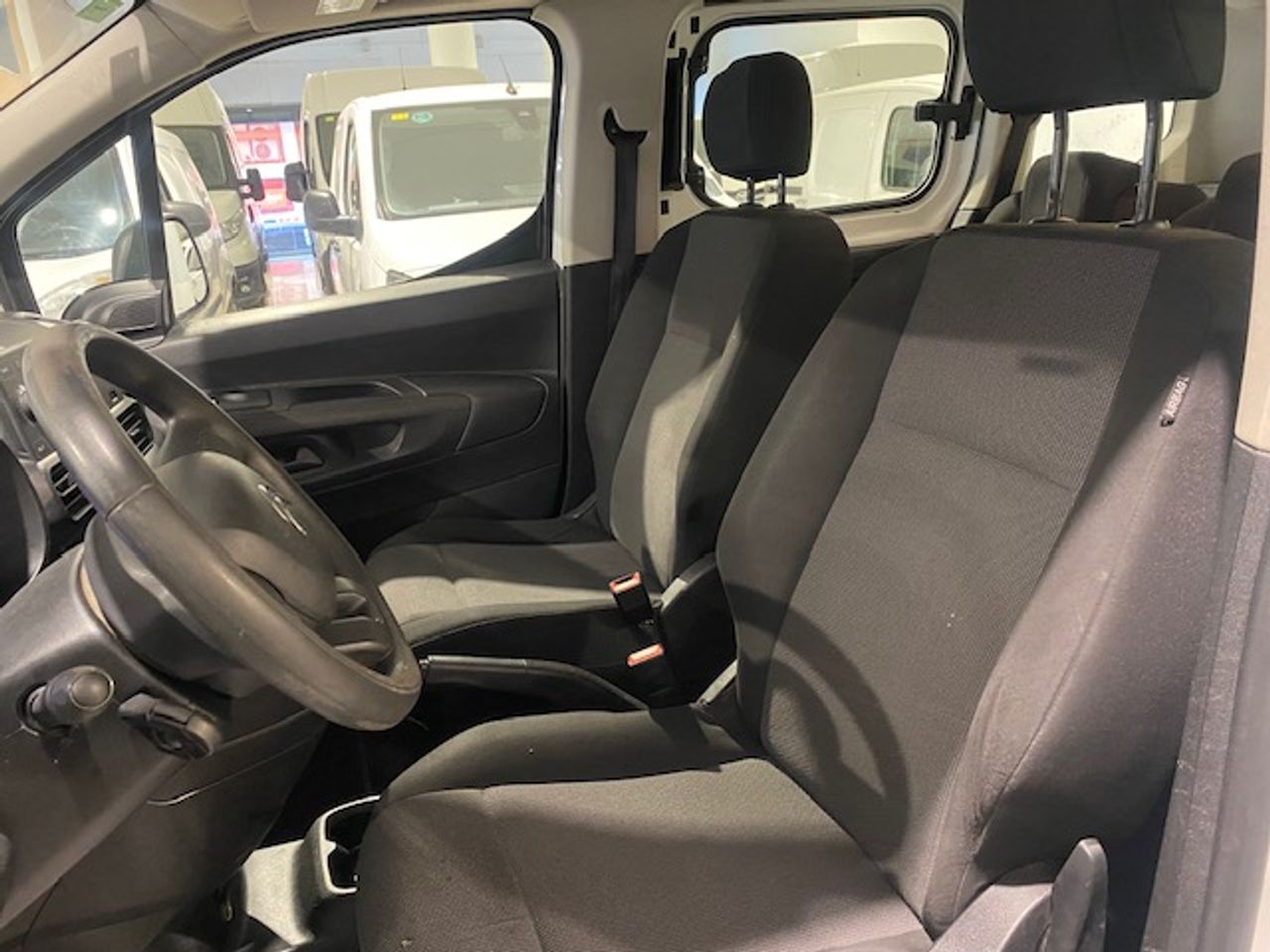 Foto Citroën Berlingo 23