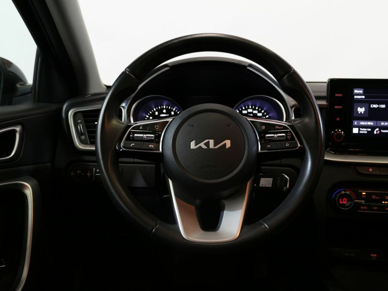 Foto Kia XCeed 14