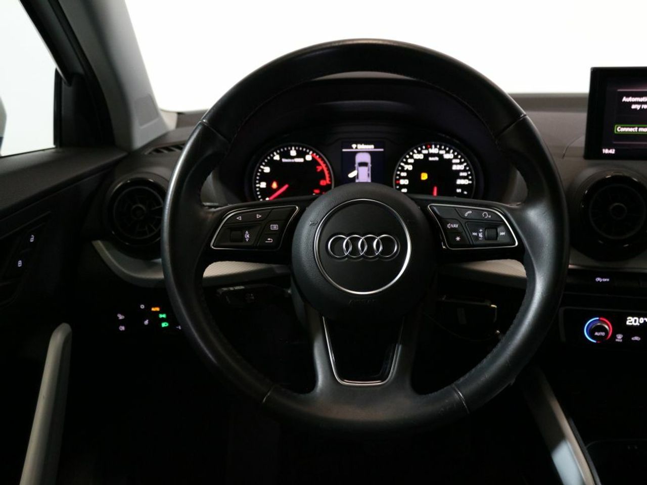 Foto Audi Q2 15