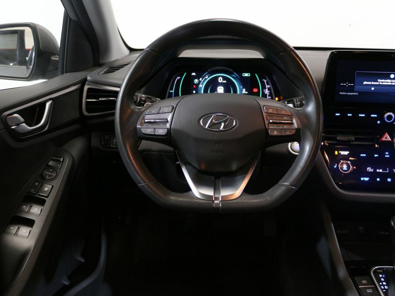 Foto Hyundai IONIQ 17