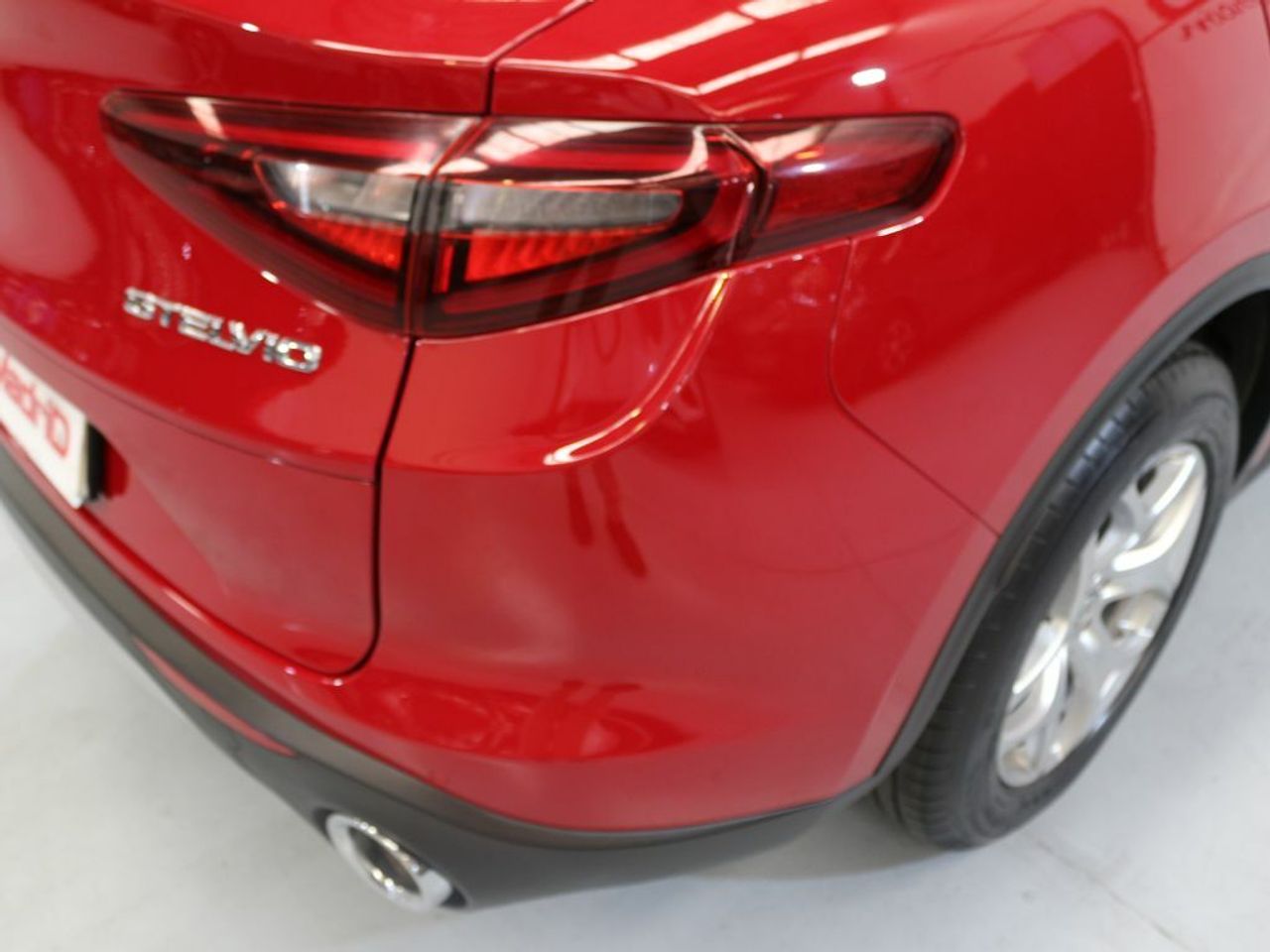 Foto Alfa Romeo Stelvio 35