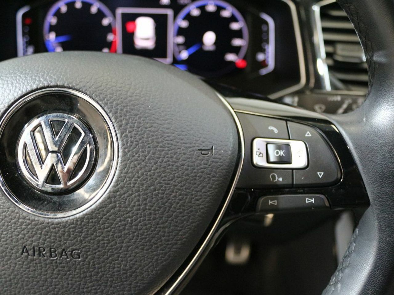 Foto Volkswagen T-Roc 18