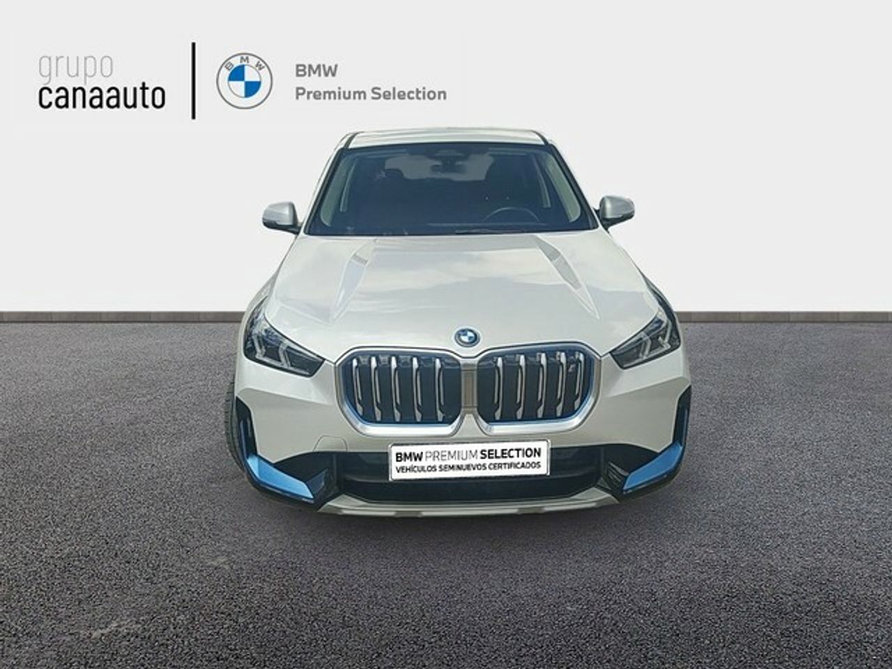 Foto BMW iX1 2