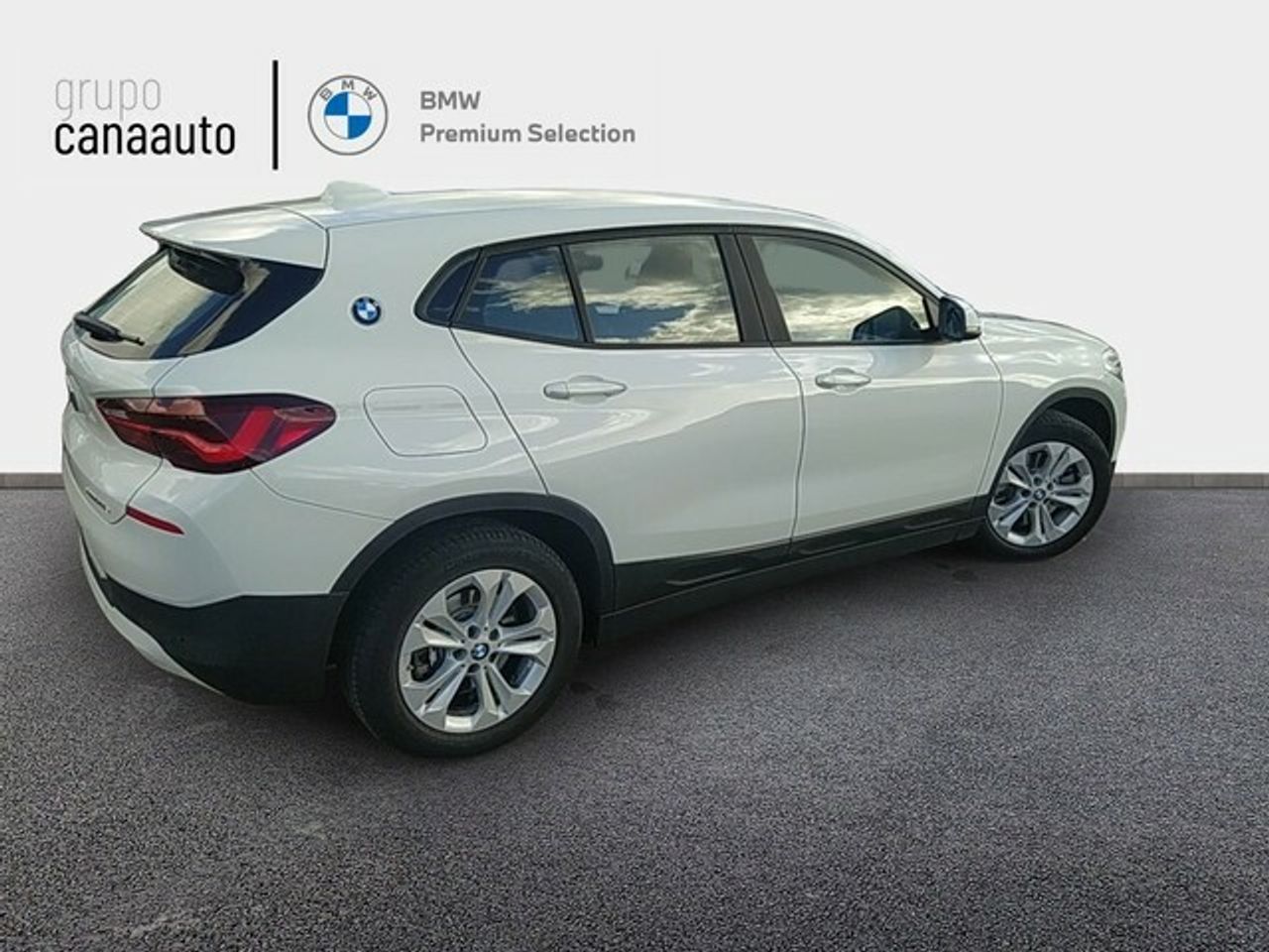 Foto BMW X2 4