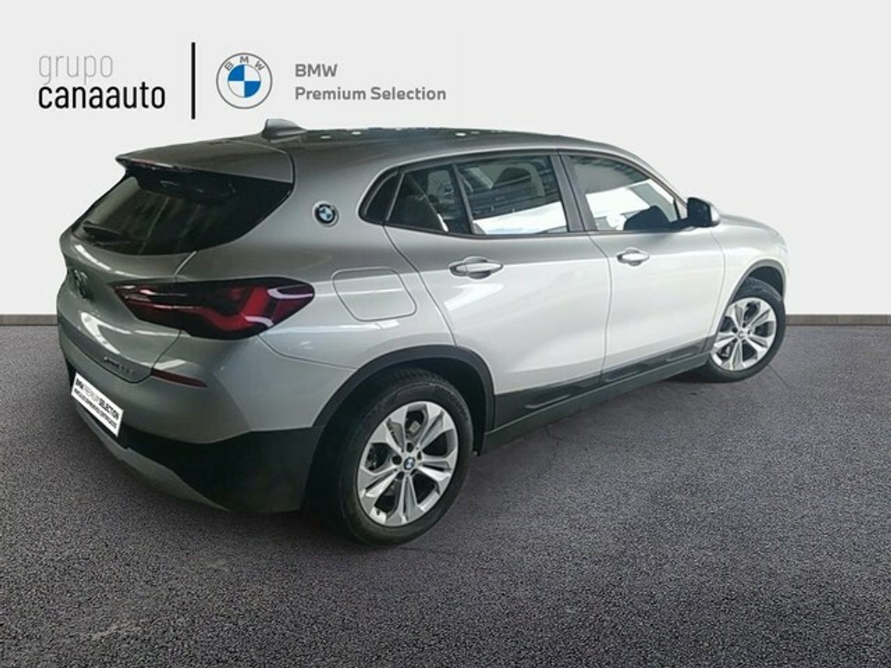 Foto BMW X2 4