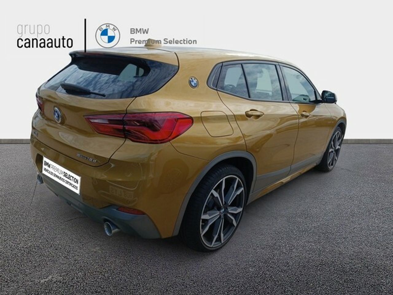 Foto BMW X2 4