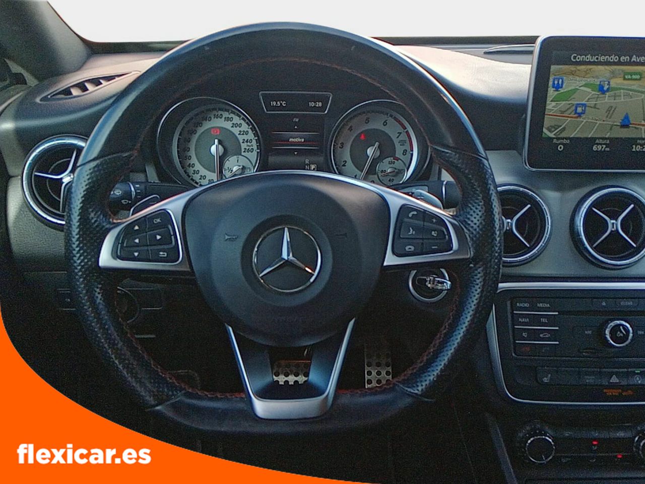 Foto Mercedes-Benz Clase CLA 15