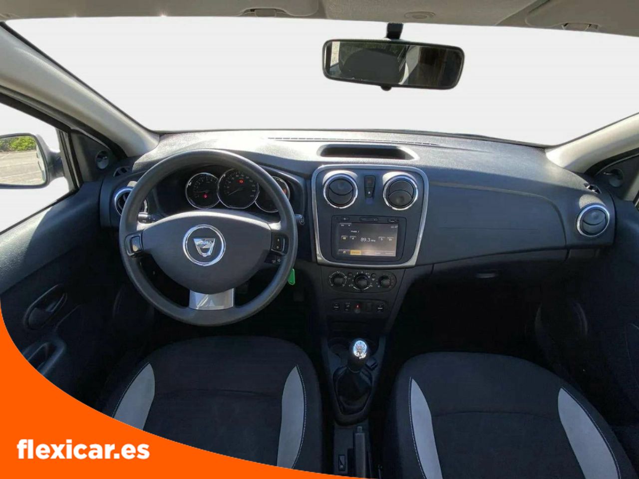 Foto Dacia Sandero 14