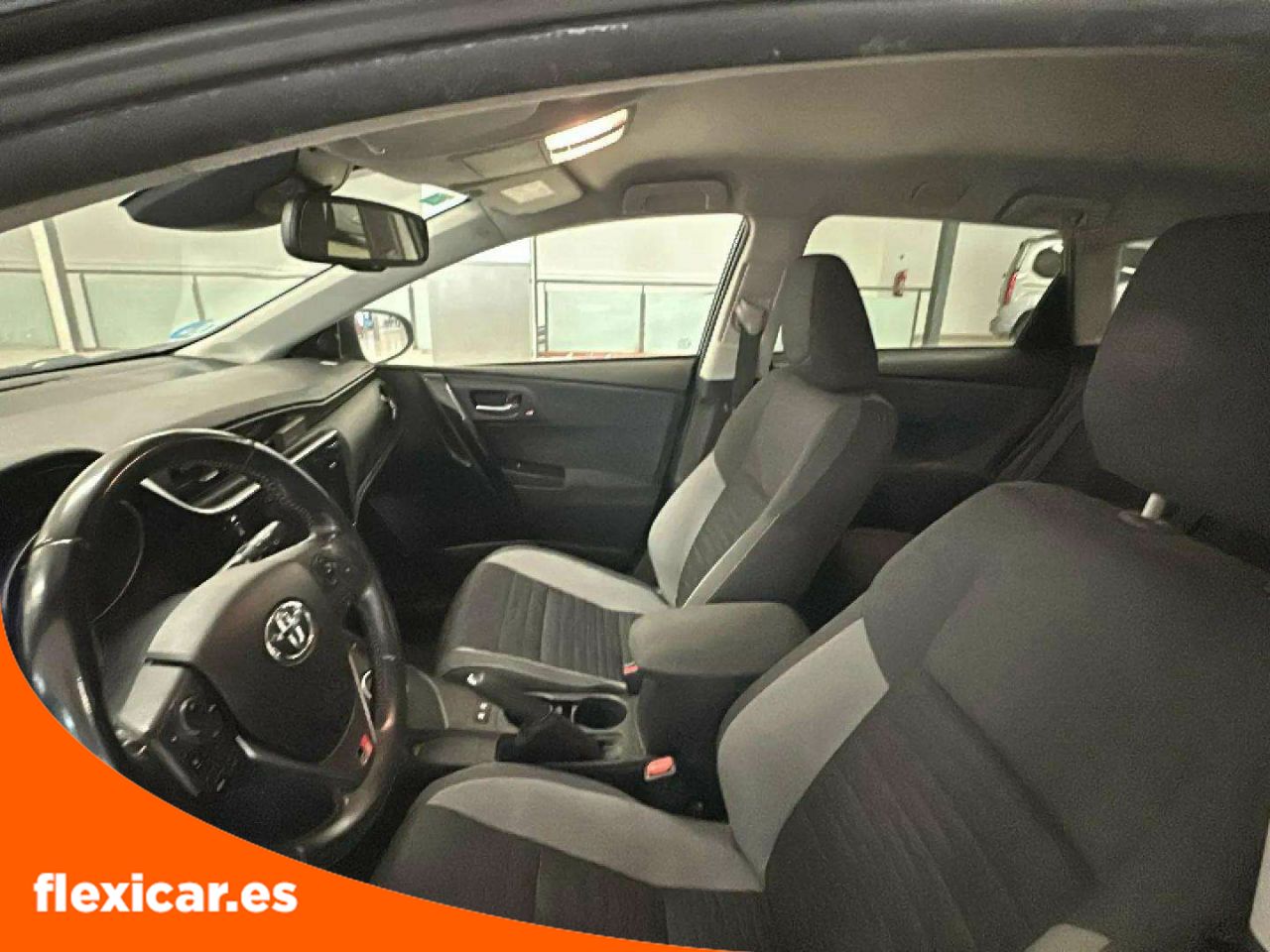 Foto Toyota Auris 13