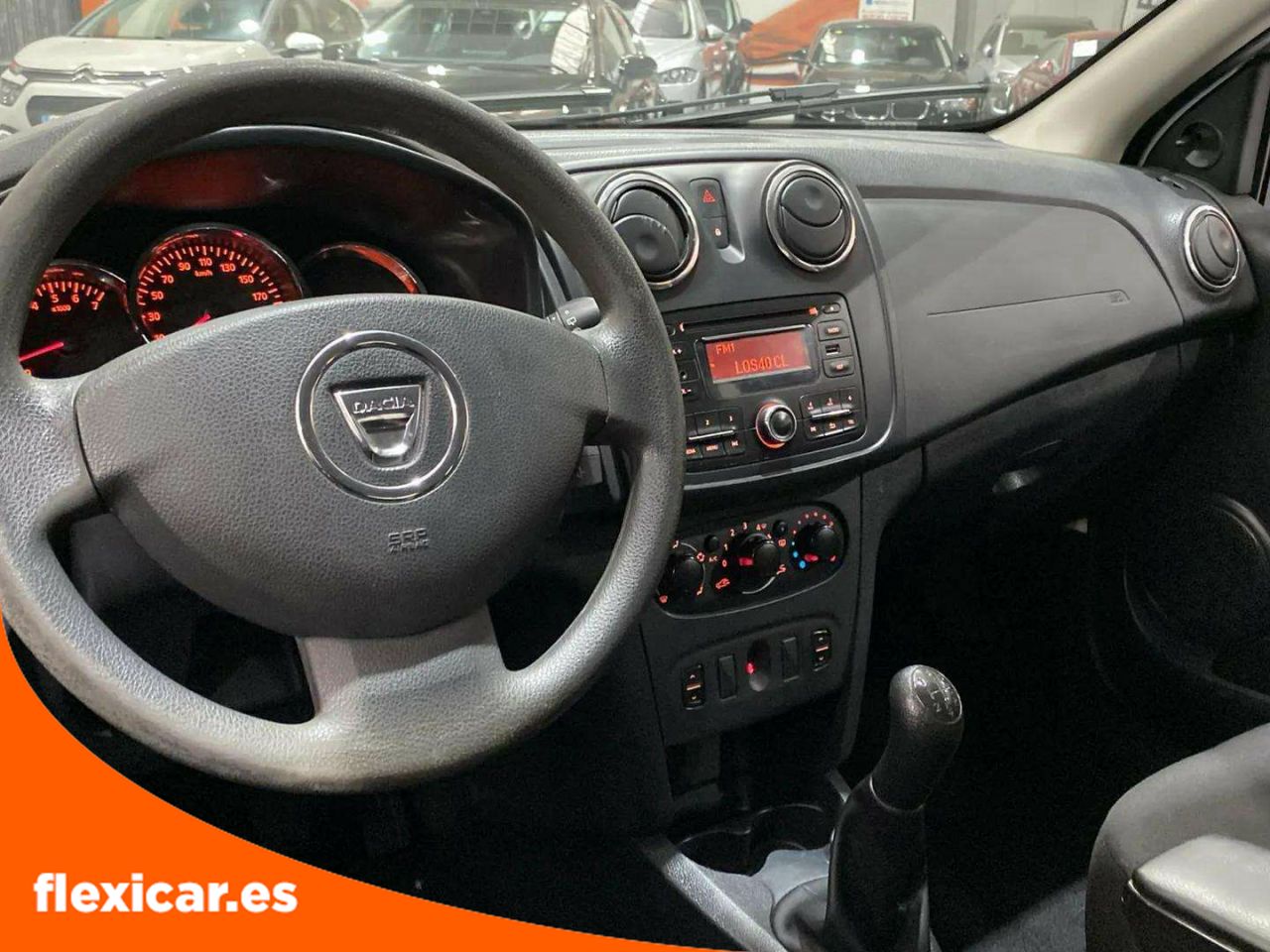 Foto Dacia Sandero 25