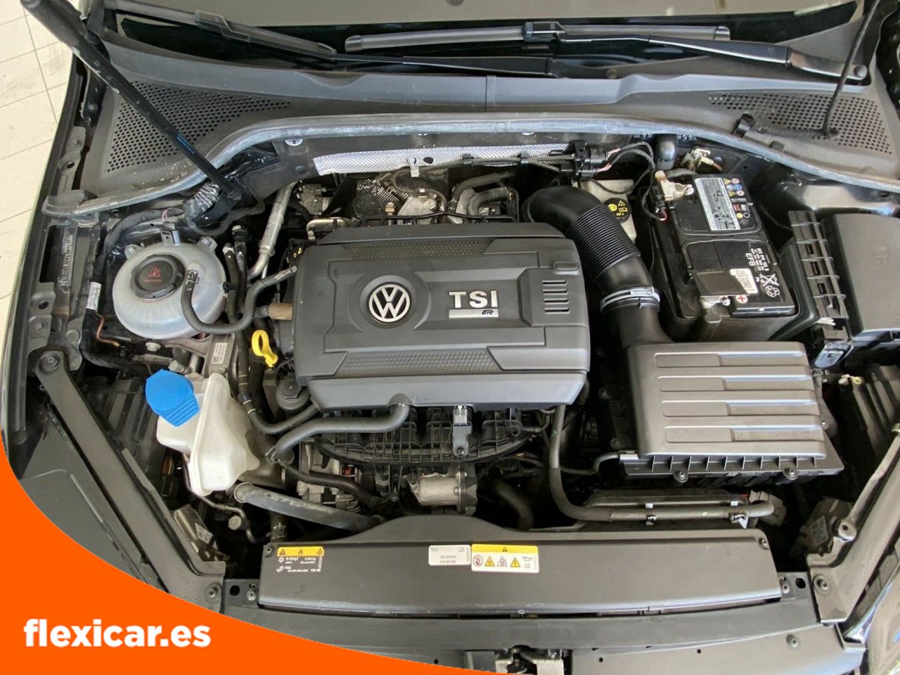 Foto Volkswagen Golf 21