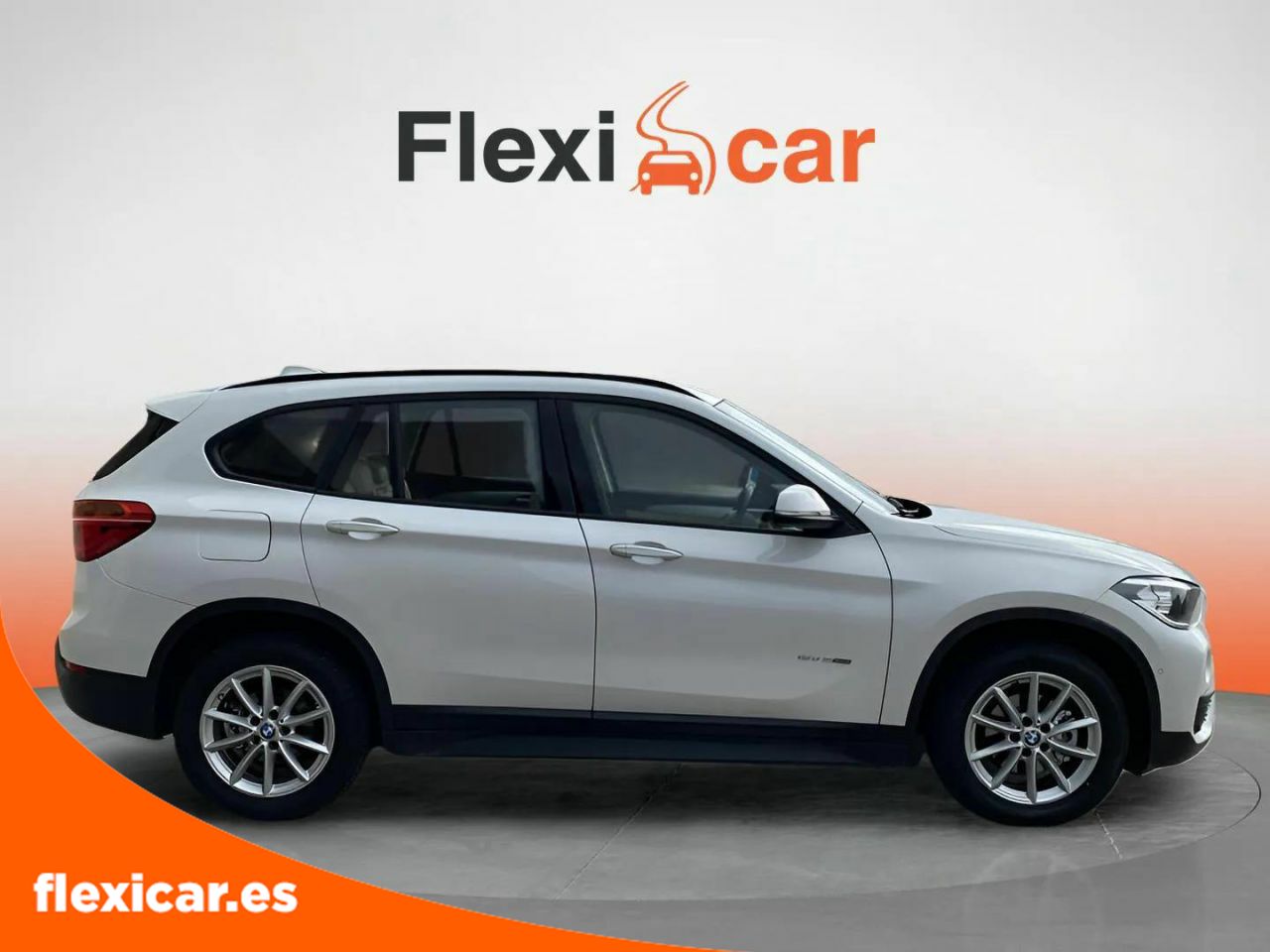 Foto BMW X1 9