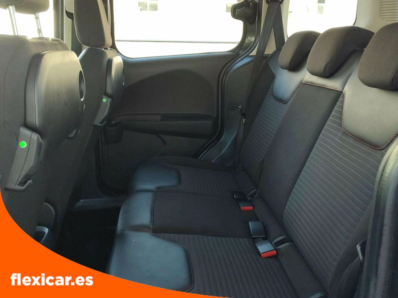 Foto Ford Tourneo Courier 40