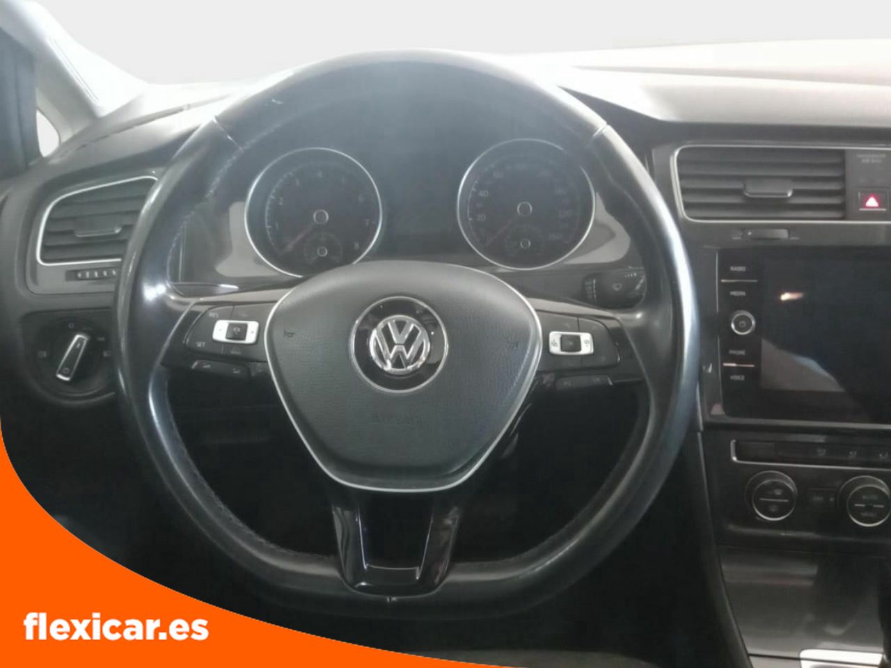 Foto Volkswagen Golf 49