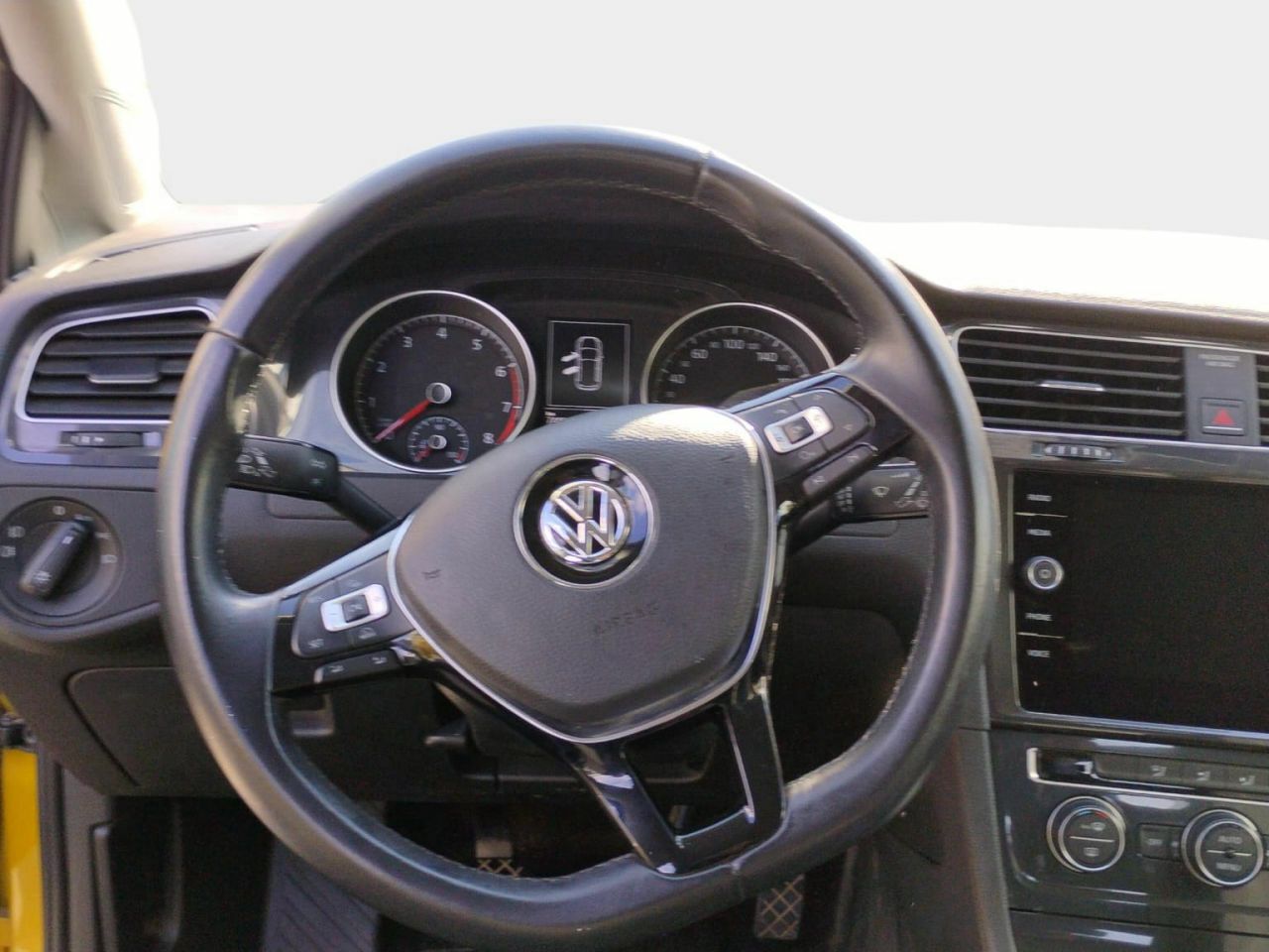 Foto Volkswagen Golf 8