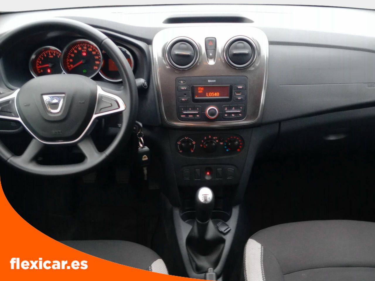 Foto Dacia Sandero 11