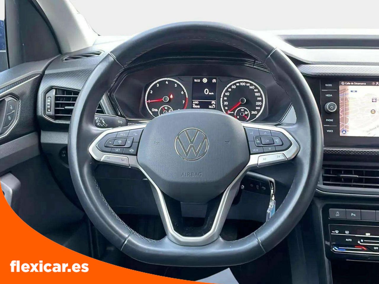 Foto Volkswagen T-Cross 12