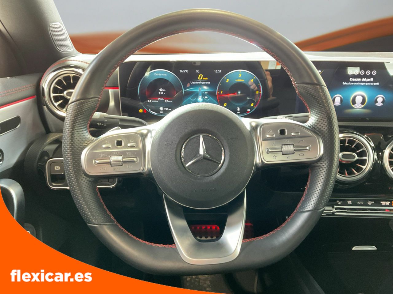Foto Mercedes-Benz Clase CLA 13