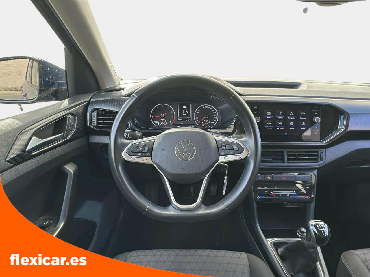 Foto Volkswagen T-Cross 14