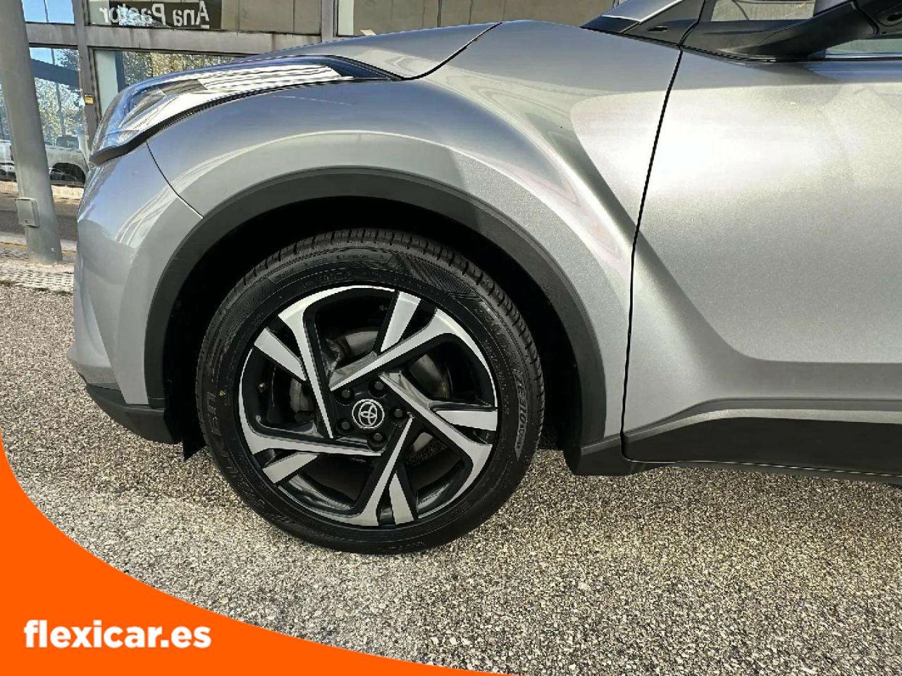 Foto Toyota C-HR 18