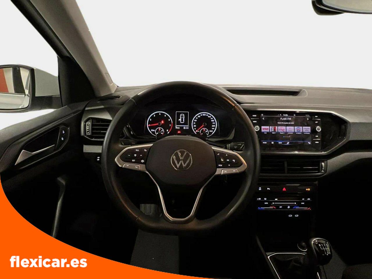 Foto Volkswagen T-Cross 12