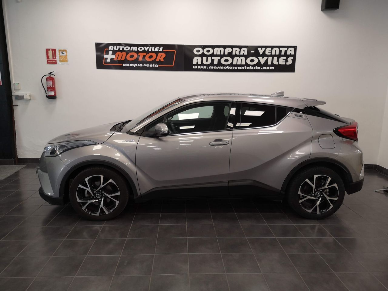 Foto Toyota C-HR 8