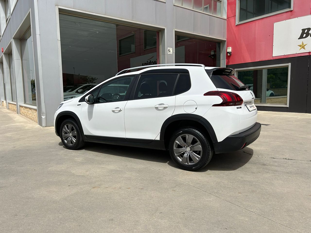 Foto Peugeot 2008 4