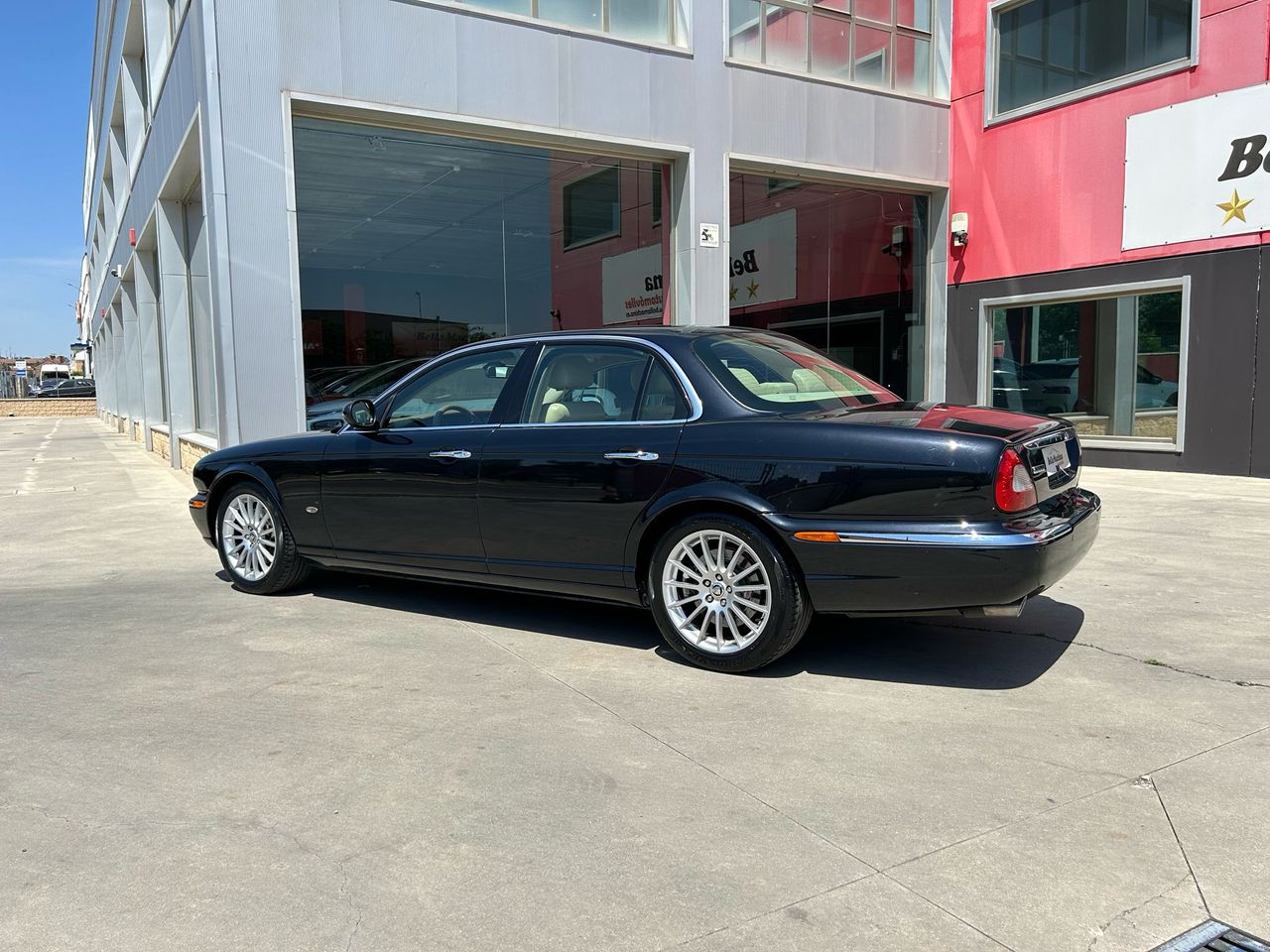 Foto Jaguar XJ 4