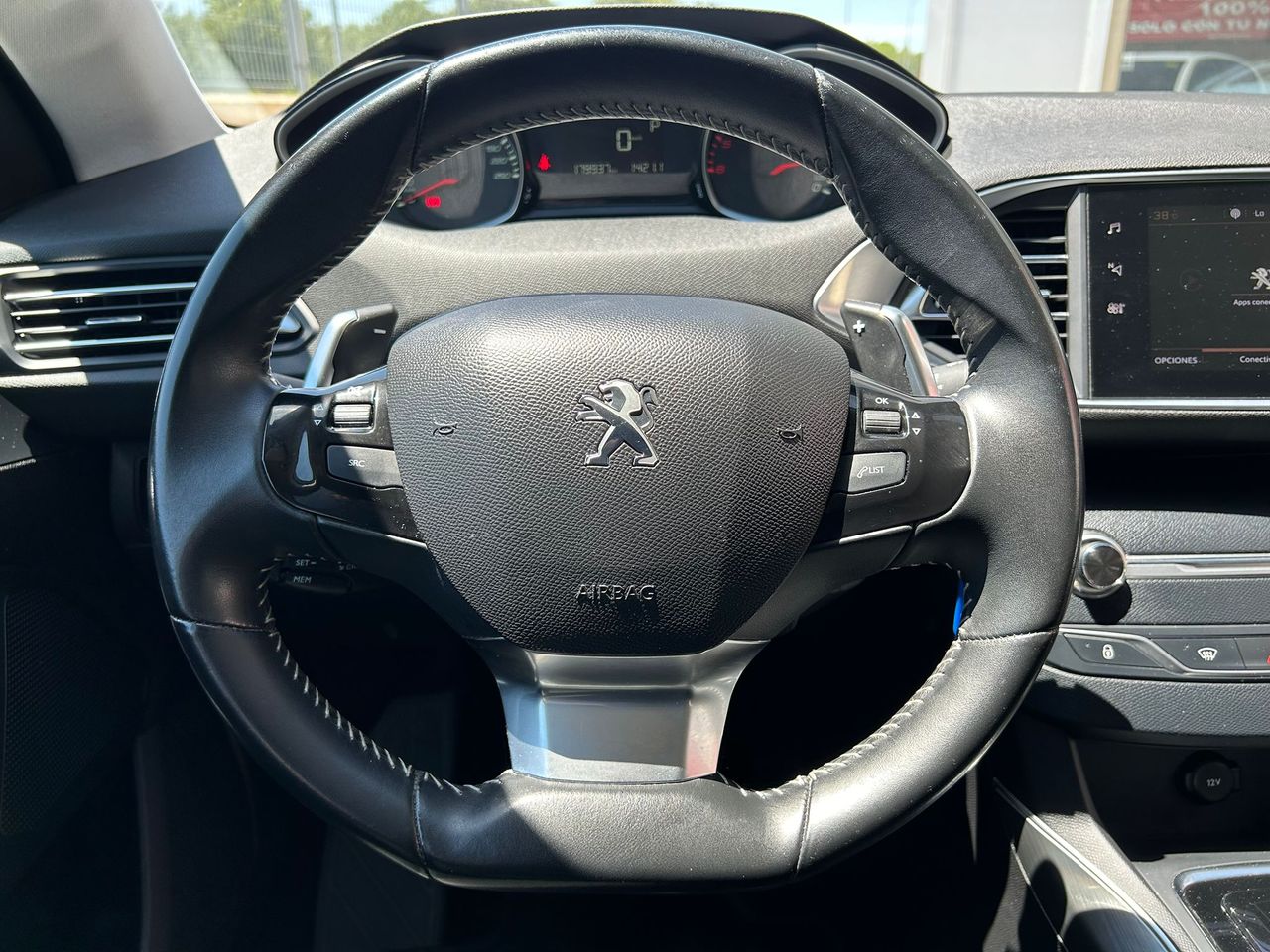 Foto Peugeot 308 14