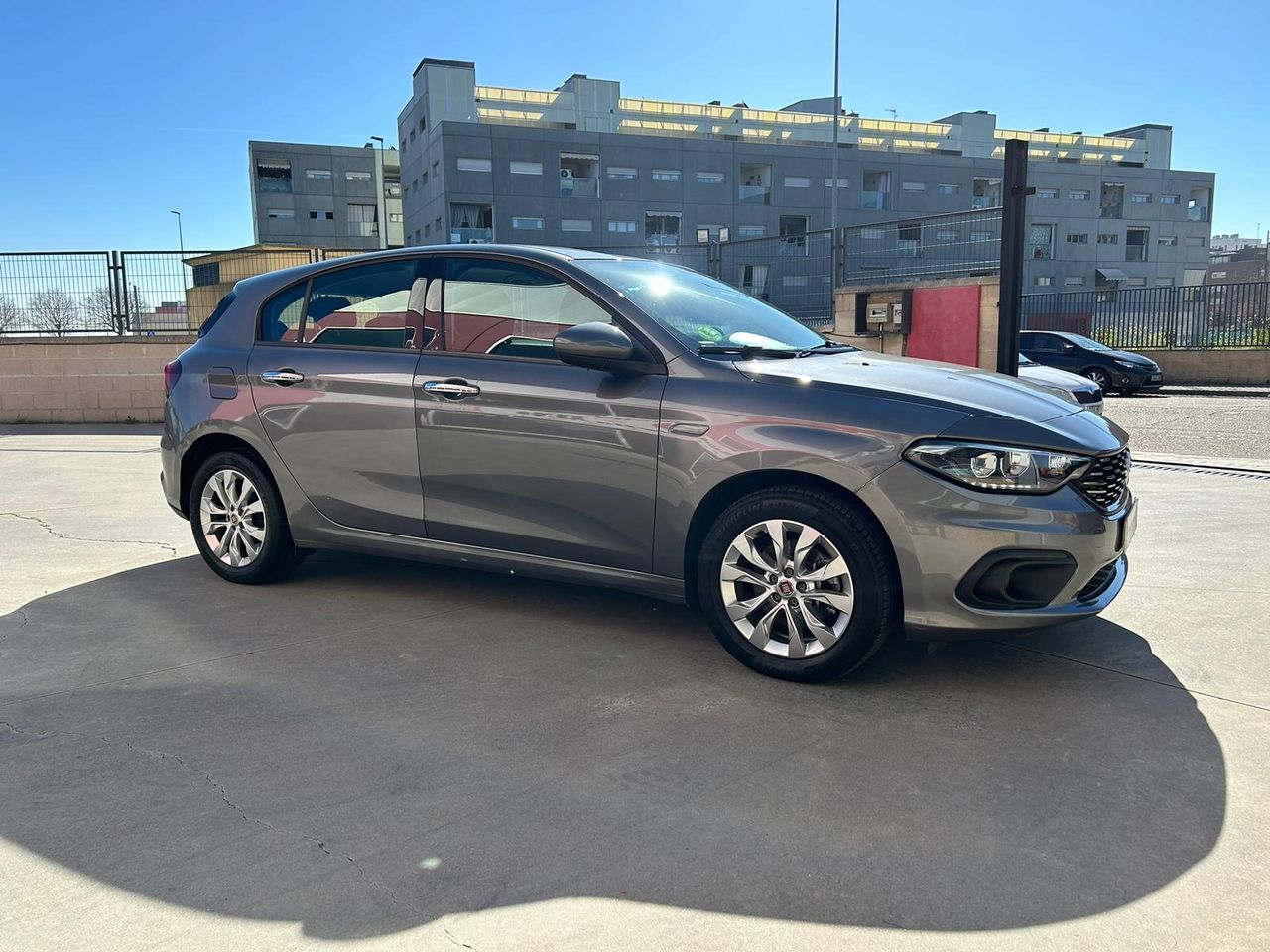 Foto Fiat Tipo 12