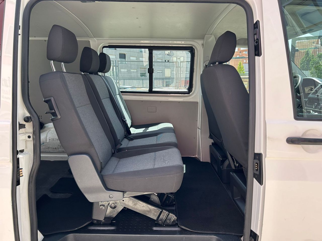 Foto Volkswagen Multivan 12