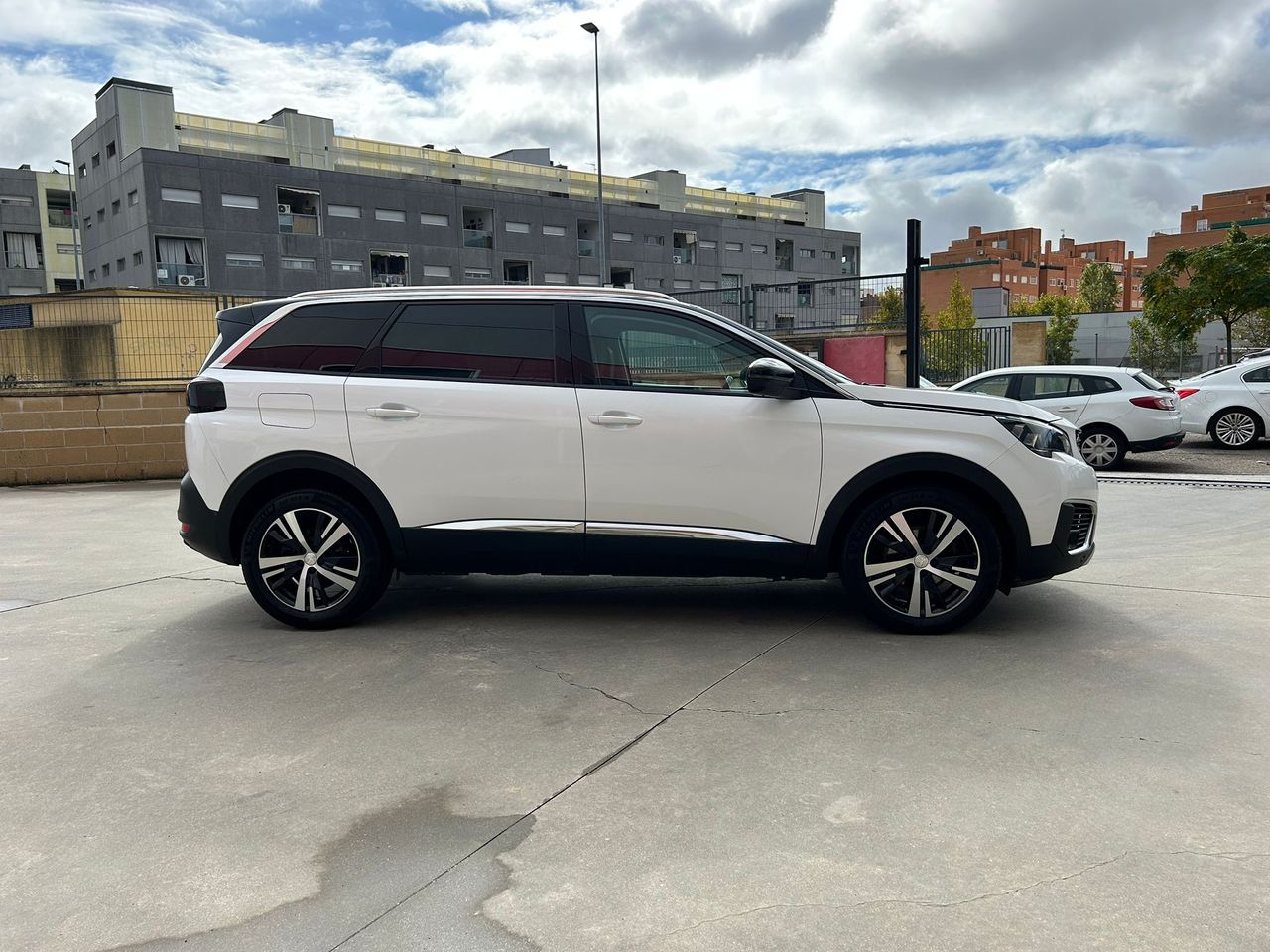 Foto Peugeot 5008 4