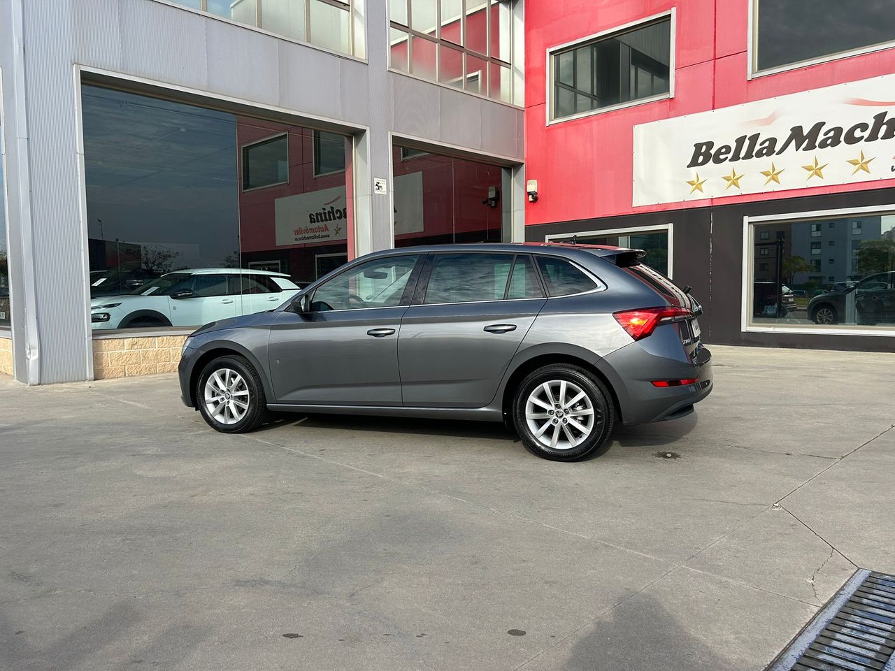 Foto Skoda Scala 6