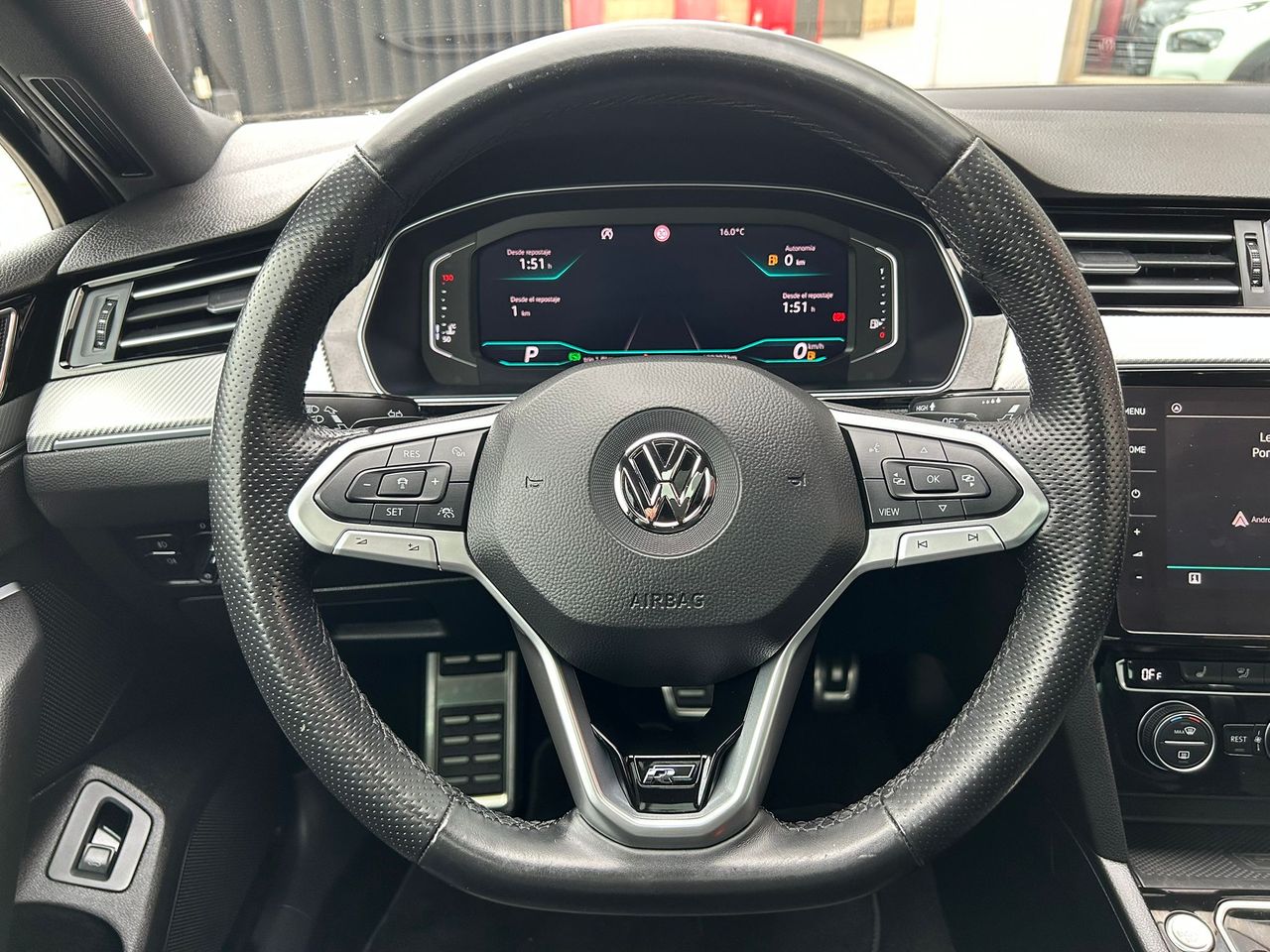 Foto Volkswagen Passat 14