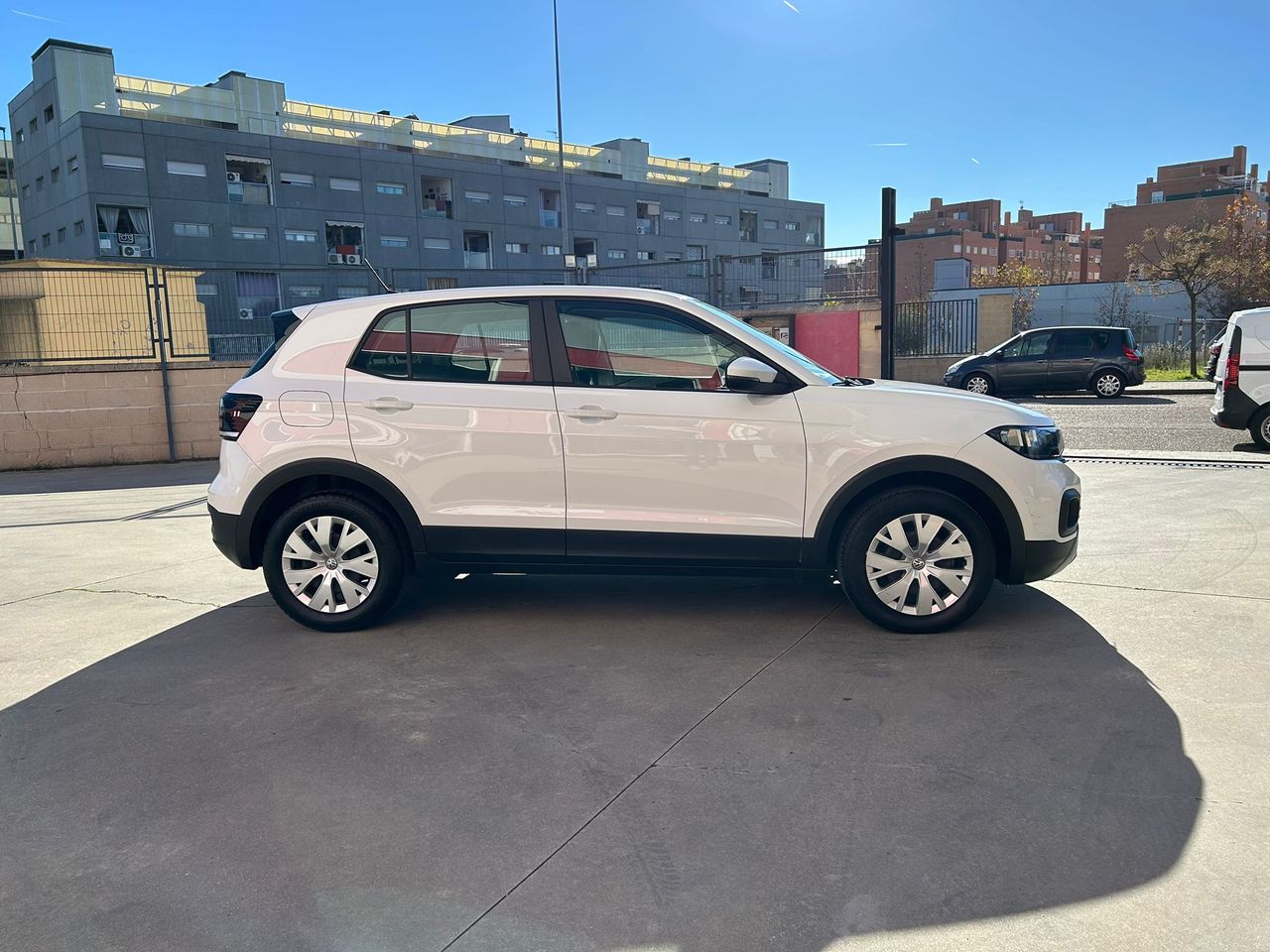 Foto Volkswagen T-Cross 5