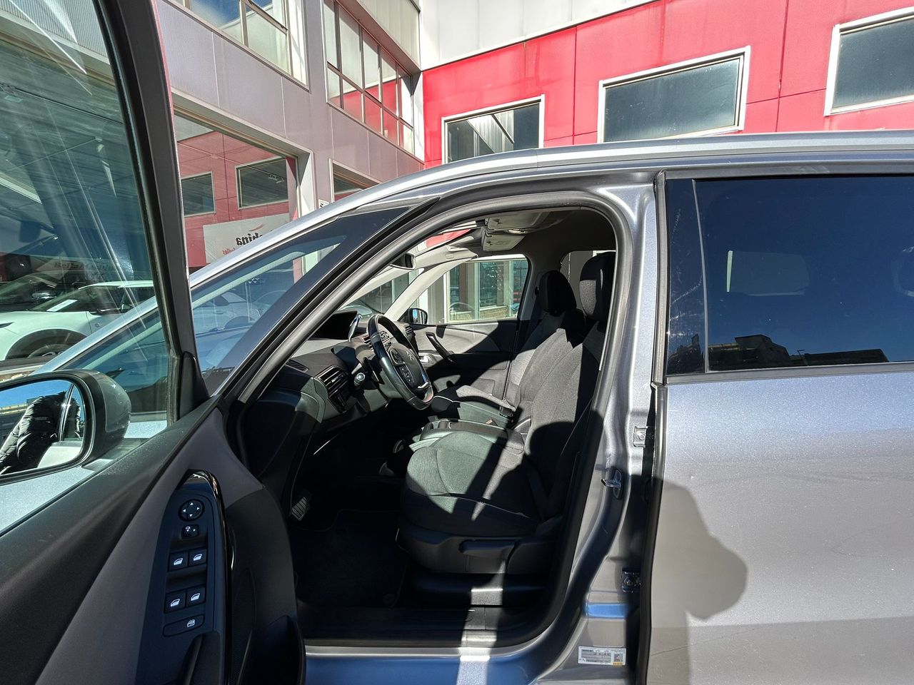 Foto Citroën Grand C4 SpaceTourer 9