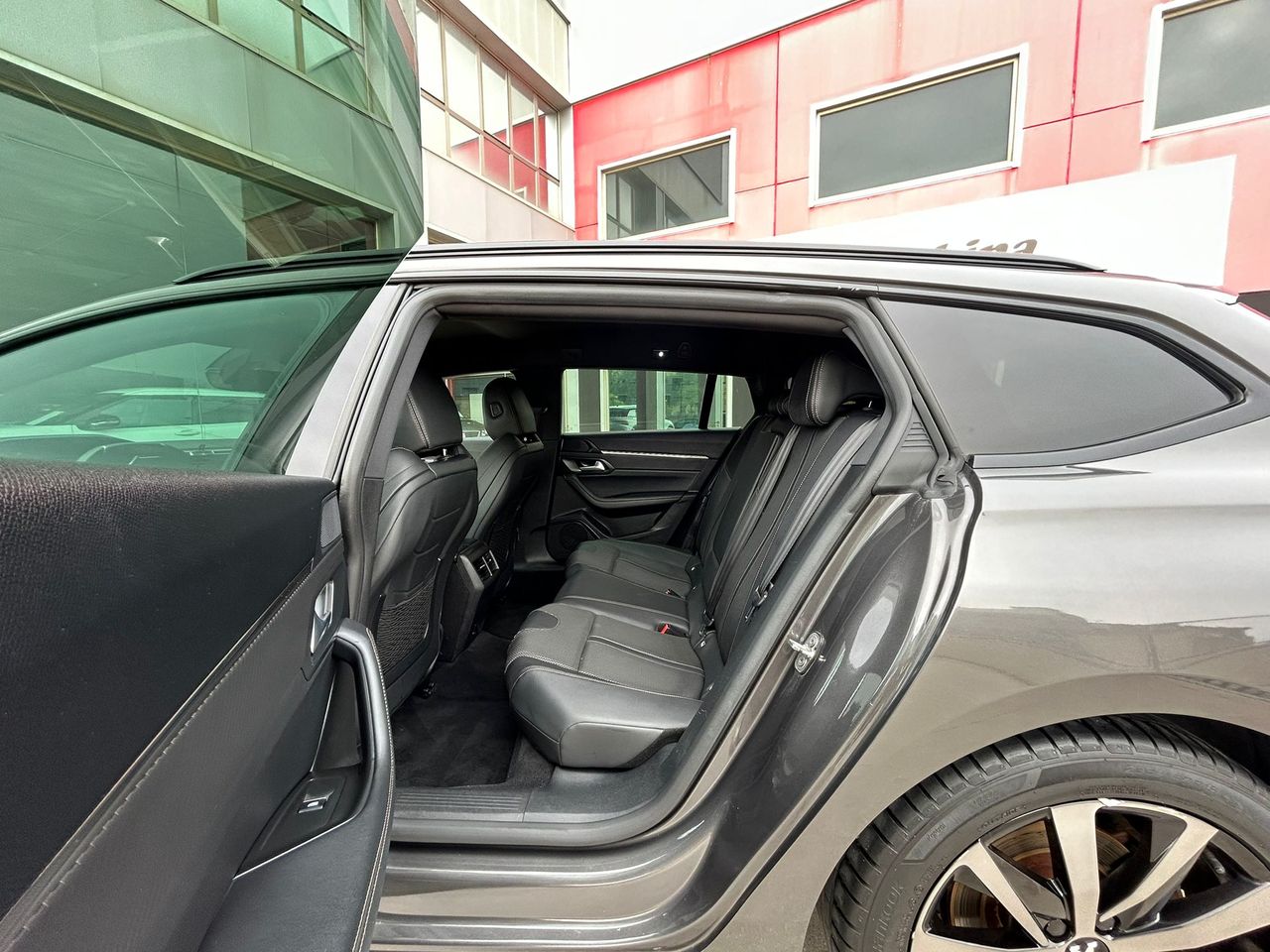 Foto Peugeot 508 9