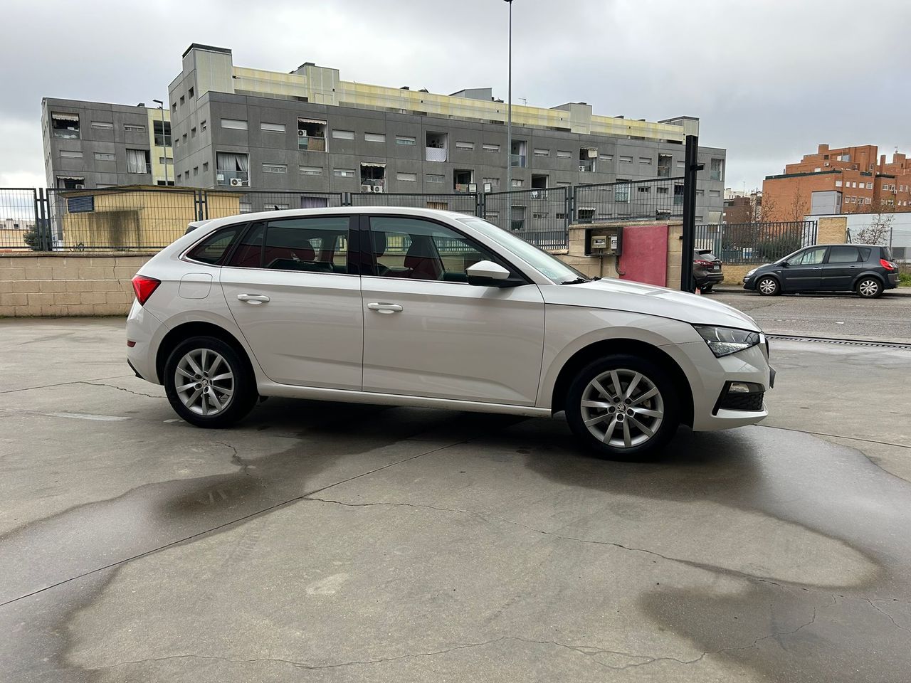 Foto Skoda Scala 5