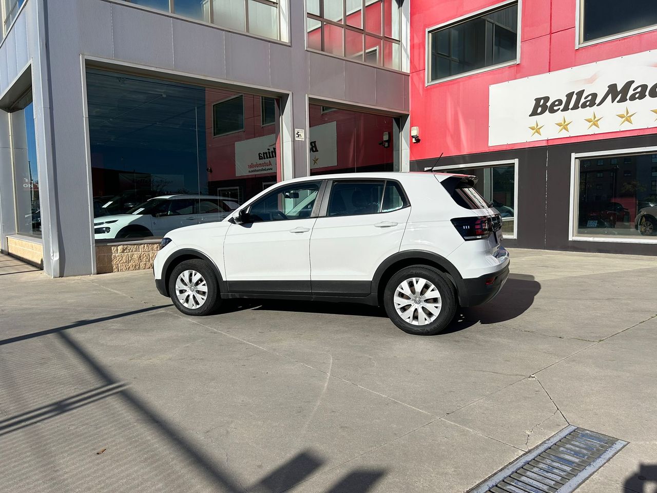 Foto Volkswagen T-Cross 3