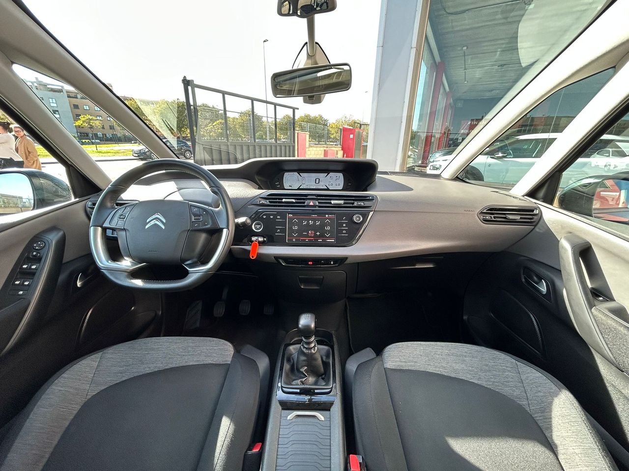 Foto Citroën Grand C4 SpaceTourer 13