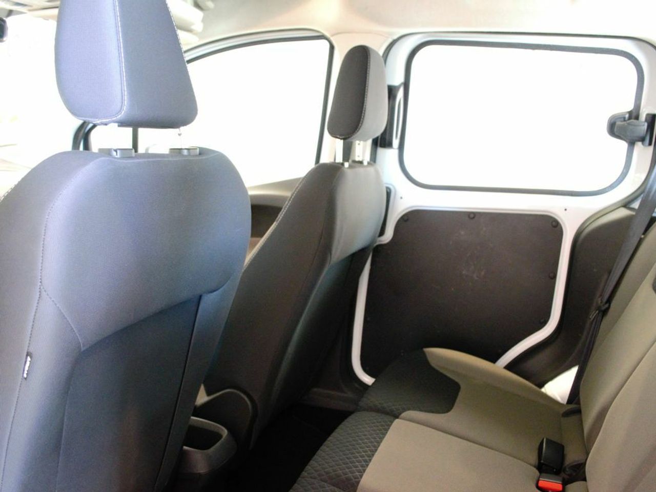 Foto Ford Transit  Courier 12